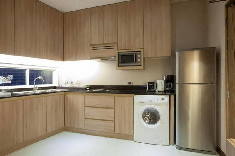 V Residence Serviced Apartment Bangkok Dış mekan fotoğraf