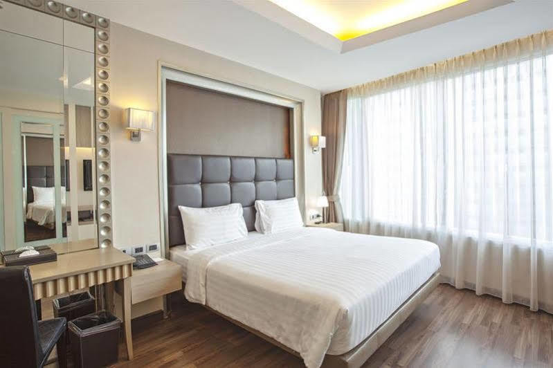V Residence Serviced Apartment Bangkok Dış mekan fotoğraf