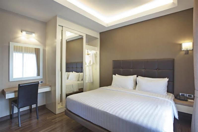 V Residence Serviced Apartment Bangkok Dış mekan fotoğraf