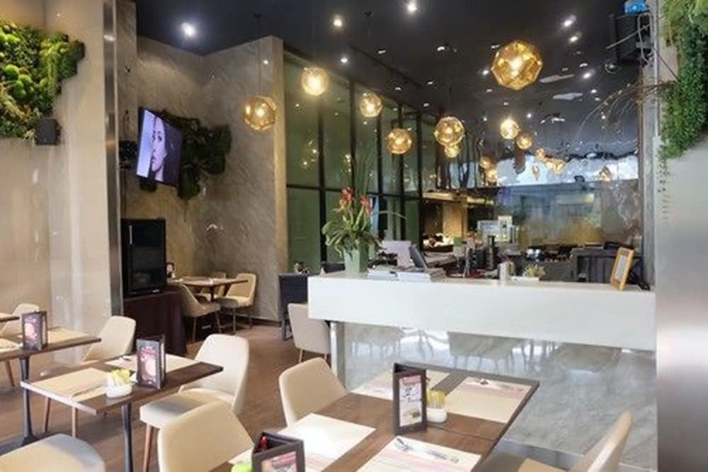 V Residence Serviced Apartment Bangkok Dış mekan fotoğraf